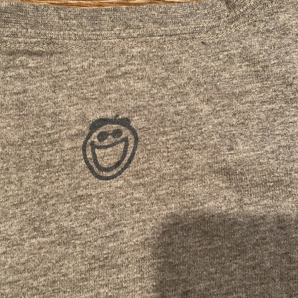 Life is Good grey long sleeve Tee - Picture 5 of 5